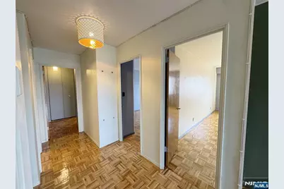 2185 Lemoine 8M #8M, Fort Lee, NJ 07024 - Photo 39