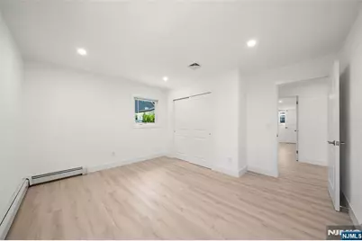 432 Oak Street, Ridgefield, NJ 07657 - Photo 19