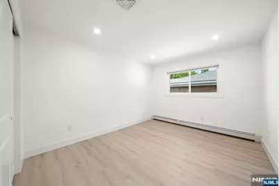 432 Oak Street, Ridgefield, NJ 07657 - Photo 21