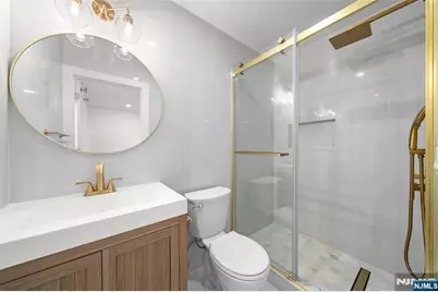 432 Oak Street, Ridgefield, NJ 07657 - Photo 17