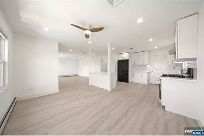 432 Oak Street, Ridgefield, NJ 07657 - Photo 7