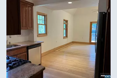 325 Bogert Avenue, Ridgewood, NJ 07450 - Photo 9