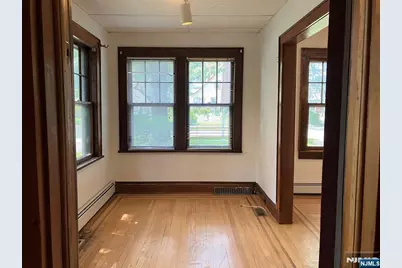 325 Bogert Avenue, Ridgewood, NJ 07450 - Photo 15