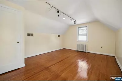9-14 6th Street, Fair Lawn, NJ 07410 - Photo 17