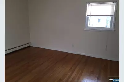 226 Irving Place, Lyndhurst Township, NJ 07071 - Photo 37
