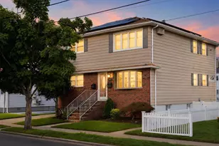 226 Irving Pl, Lyndhurst Township, NJ 07071 - Photo 1