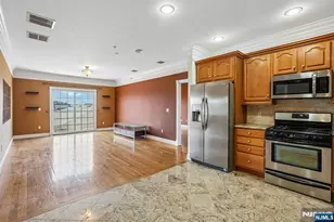 411-419 Chestnut 3 B, Newark, NJ 07105 - Photo 11