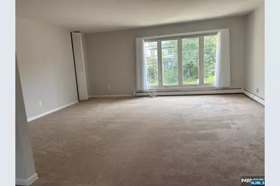 490 North Avenue 2nd Fl. #2nd fl., Fort Lee, NJ 07024 - Photo 1