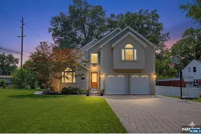 11 Hanover Place, Glen Rock, NJ 07452 - Photo 1