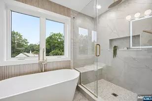 77 Elmwood Dr, Livingston, NJ 07039 - Photo 19