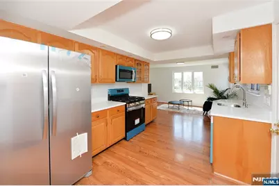 17-23 Berdan Avenue, Fair Lawn, NJ 07410 - Photo 5