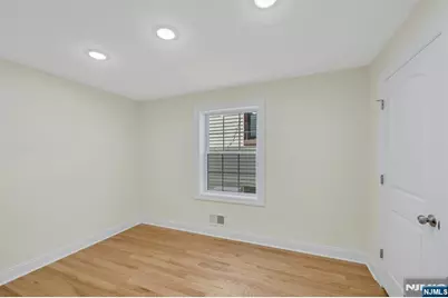 58 Vermont Avenue, Newark, NJ 07106 - Photo 7