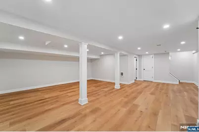 324 Thomas Avenue, Lyndhurst Township, NJ 07071 - Photo 39