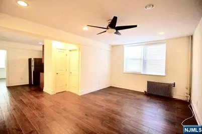 855 Broad Avenue B2 #B2, Ridgefield, NJ 07657 - Photo 7
