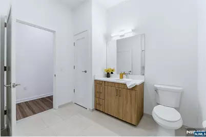 37 Orange Road 401 #401, Montclair, NJ 07042 - Photo 9