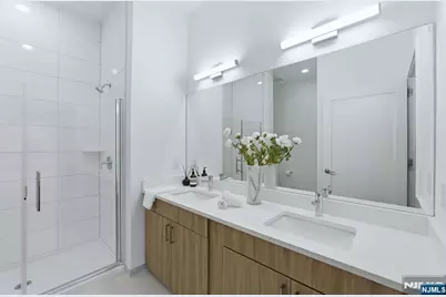 37 Orange Road 401 #401, Montclair, NJ 07042 - Photo 7
