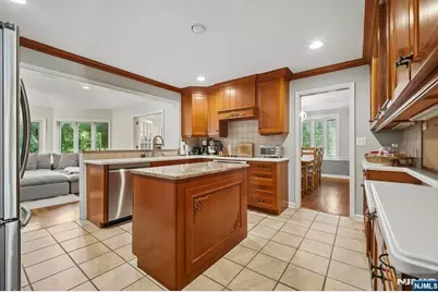 9 Coleridge Road, Millburn, NJ 07078 - Photo 15