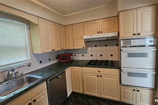380 Coolidge Ave, Fort Lee, NJ 07024 - Photo 5