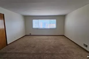 380 Coolidge Ave, Fort Lee, NJ 07024 - Photo 7