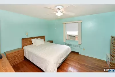 151 Hickory Avenue, Bergenfield, NJ 07621 - Photo 11