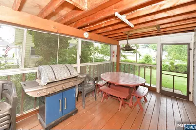 151 Hickory Avenue, Bergenfield, NJ 07621 - Photo 21