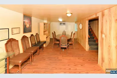 151 Hickory Avenue, Bergenfield, NJ 07621 - Photo 15