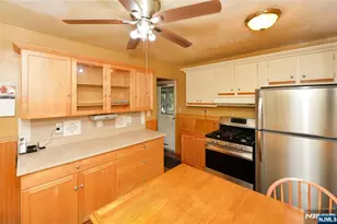 151 Hickory Ave, Bergenfield, NJ 07621 - Photo 7