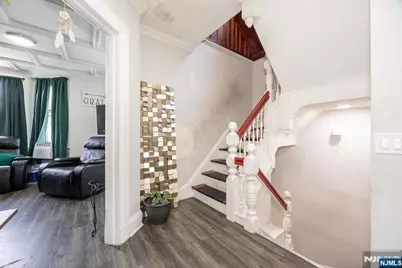 81 Chestnut Street 2nd Floor #2nd floor, Rutherford, NJ 07070 - Photo 9