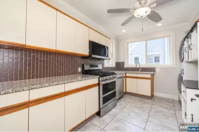 81 Chestnut Street 2nd Floor #2nd floor, Rutherford, NJ 07070 - Photo 5