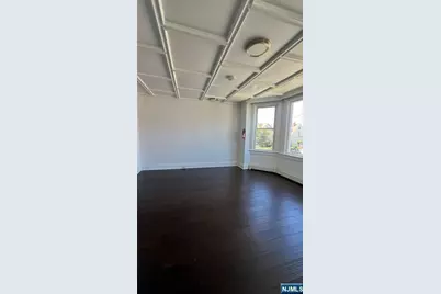 81 Chestnut Street 2nd Floor #2nd floor, Rutherford, NJ 07070 - Photo 3