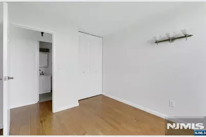 9019 Wall 6B #6B, North Bergen, NJ 07047 - Photo 5