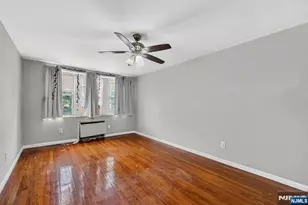 19 Lyons 204, Newark, NJ 07112 - Photo 5