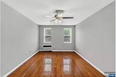 19 Lyons 204 #204, Newark, NJ 07112 - Photo 5