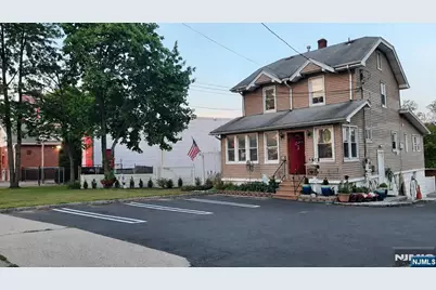 58 S Farview Avenue, Paramus, NJ 07652 - Photo 1