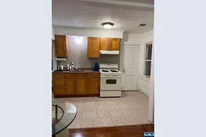 58 S Farview Avenue, Paramus, NJ 07652 - Photo 5