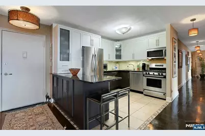2000 Linwood Avenue 22C/D #22C/D, Fort Lee, NJ 07024 - Photo 1