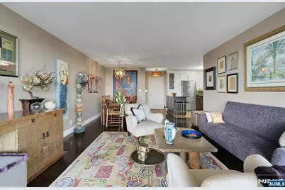 2000 Linwood Avenue 22C/D #22C/D, Fort Lee, NJ 07024 - Photo 9