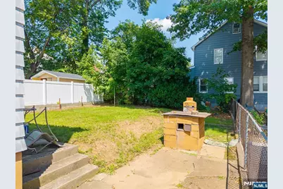239 8th Avenue, Paterson, NJ 07514 - Photo 17