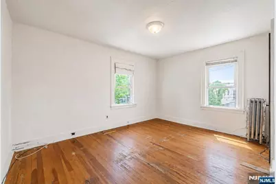 239 8th Avenue, Paterson, NJ 07514 - Photo 11
