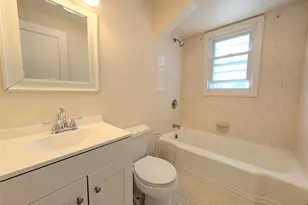 139 Eastern Way 2R, Rutherford, NJ 07070 - Photo 3