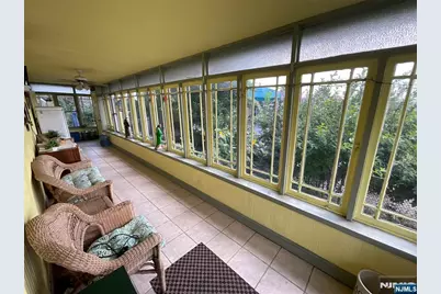 292 Orient Way, Lyndhurst Township, NJ 07071 - Photo 19