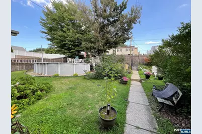 292 Orient Way, Lyndhurst Township, NJ 07071 - Photo 21