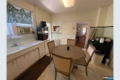 292 Orient Way, Lyndhurst Township, NJ 07071 - Photo 11