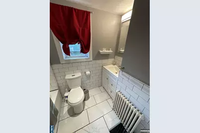 292 Orient Way, Lyndhurst Township, NJ 07071 - Photo 15