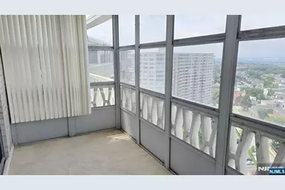 2100 Linwood Avenue 23D #23D, Fort Lee, NJ 07024 - Photo 7