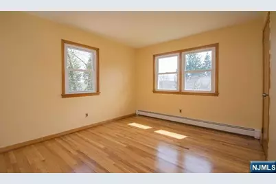 403 Longview, Northvale, NJ 07647 - Photo 11