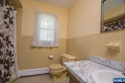 403 Longview, Northvale, NJ 07647 - Photo 13