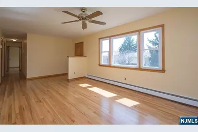 403 Longview, Northvale, NJ 07647 - Photo 3