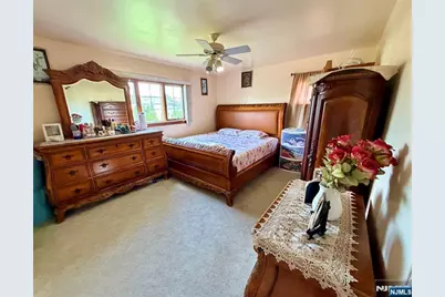 114 Sandra Drive, Totowa, NJ 07512 - Photo 19