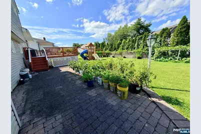 114 Sandra Drive, Totowa, NJ 07512 - Photo 33